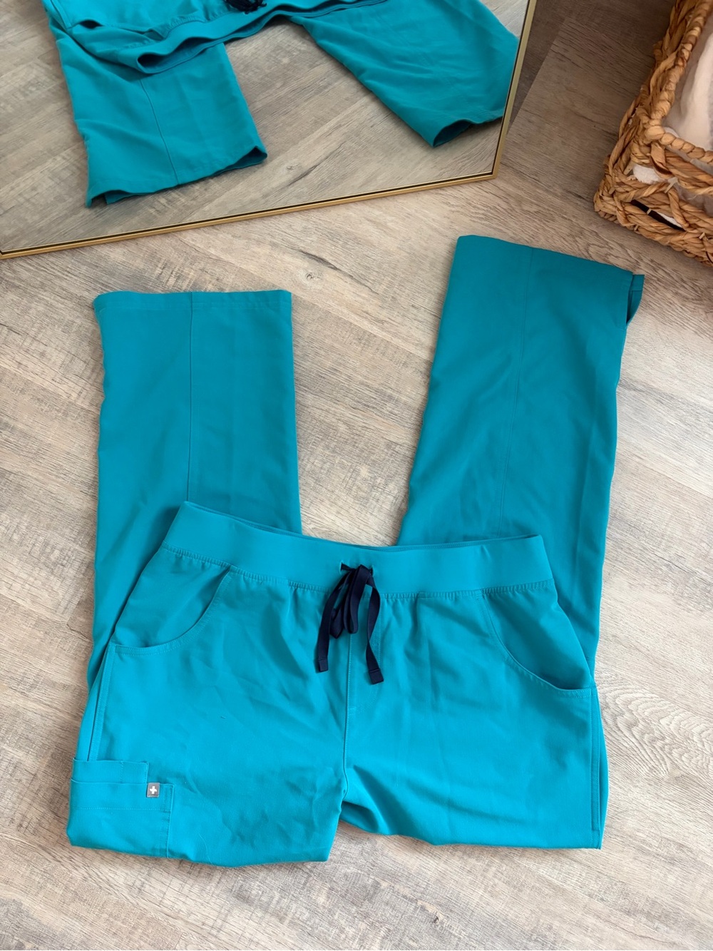 FIGS Teal Kade Cargo Yoga Waist Scrub Pants Women's Size Large L